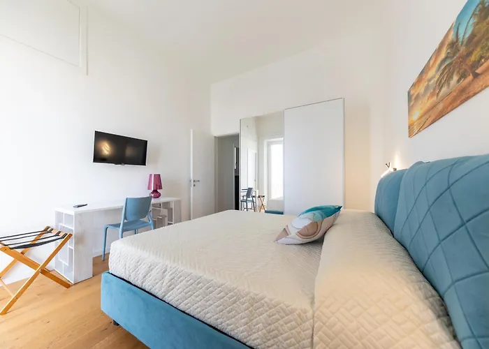 Roccamare - Comfort D'epoca E Vista Da Sogno Nel Cuore Di By Biz Апартаменти