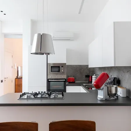 Roccamare - Comfort D'epoca E Vista Da Sogno Nel Cuore Di By Biz Apartment Cefalu